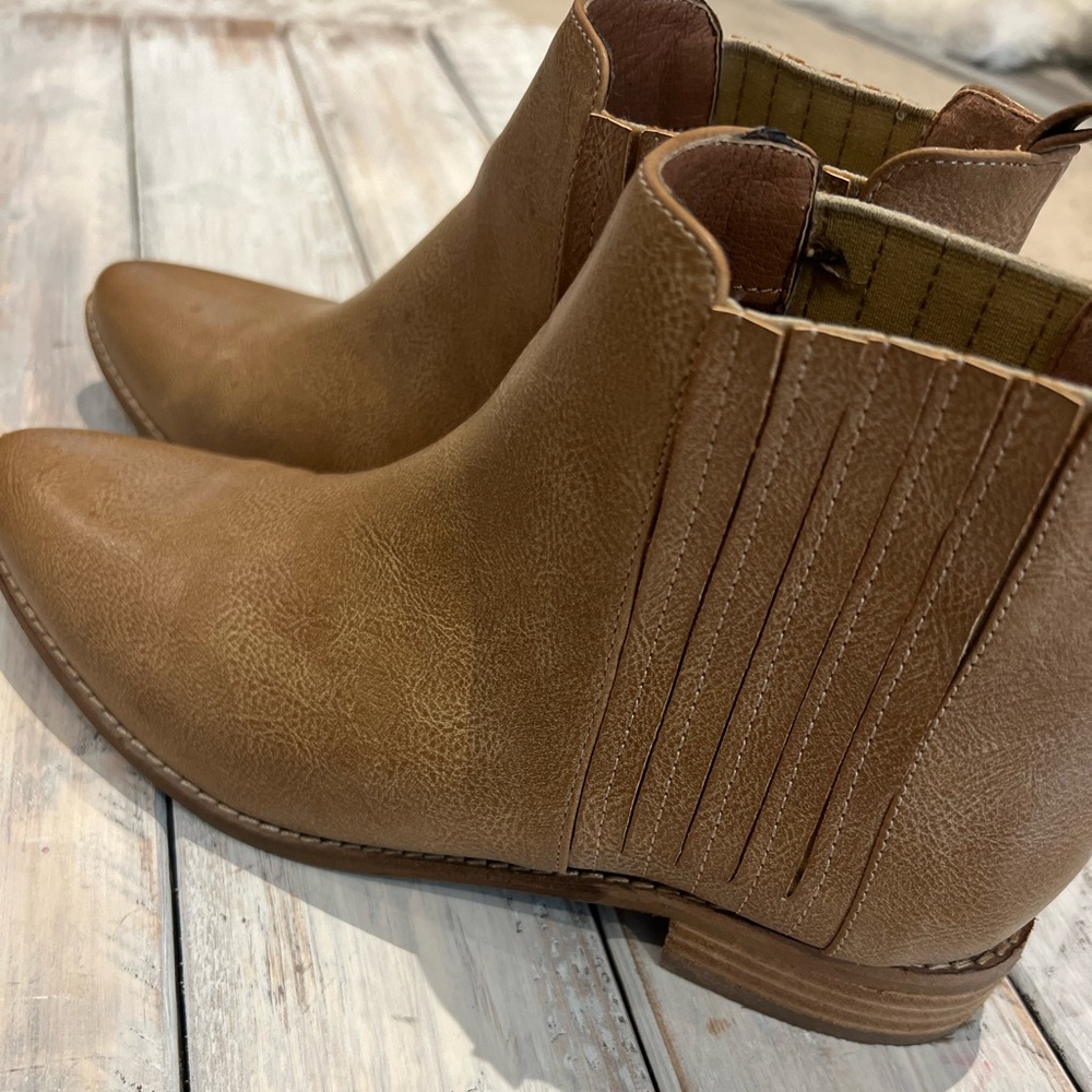 Ccocci Women's Boots- Size 8